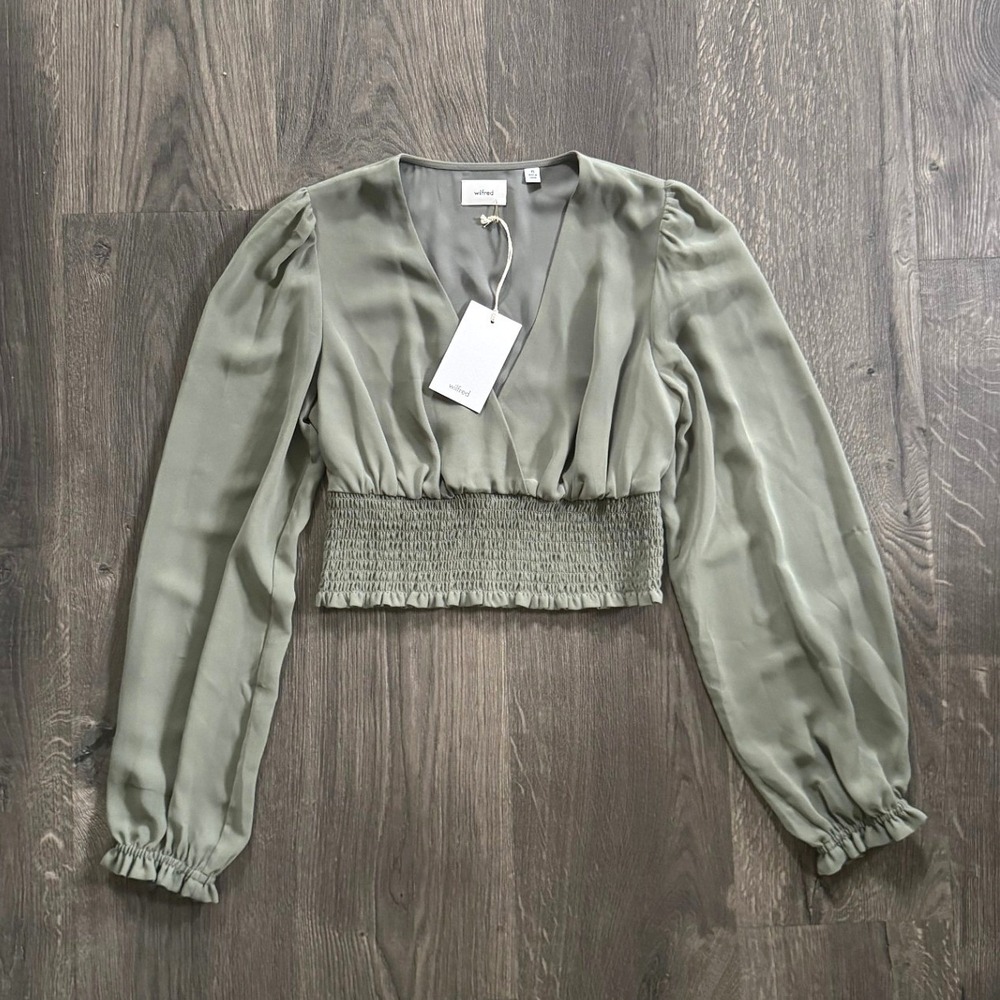 NEW Aritzia Wilfred Wistful Blouse XS Sage Green Chiffon Smocked Crop NWT